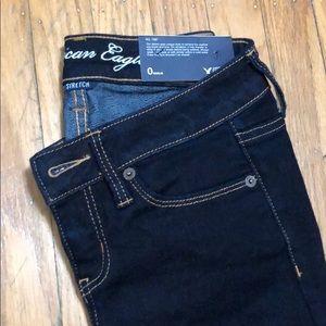 Dark washed AE JEANS SIZE 0